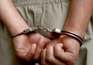 Apresan hombre al que le ocuparon una ametralladora en San Cristóbal