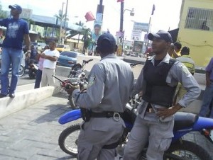 Policías