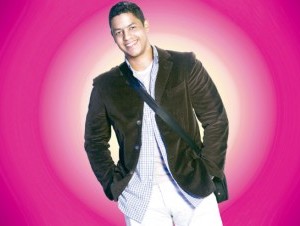 Héctor Aníbal, parte del elenco