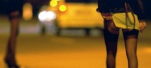 Expertos llaman al Gobierno a ir en auxilio de trabajadoras sexuales