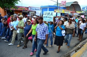 Marcha contra explotación de Loma Miranda