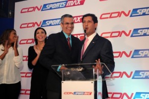 Manuel Estrella, vicepresidente de Multimedios del Caribe, presentó la nueva propuesta.