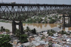 El MOPC informó al país que el Puente Francisco del Rosario Sánchez (conocido como Puente de la 17) es seguro para su uso.