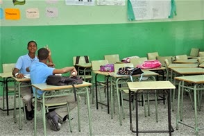 Asistencia de estudiantes en escuelas varía por entrega de recintos a JCE  