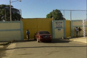 Trasladan reclusas de Rafey Mujeres ante desfogue de presa Tavera