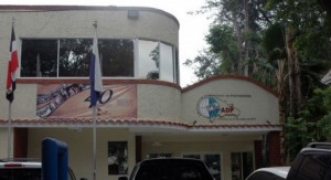Continúa masiva asistencia de estudiantes; ADP le preocupa sobrepoblación de estudiantes 