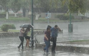 Aguaceros continuarán en territorio nacional este fin de semana