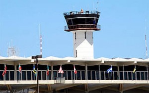 Aerodom informa huracán María obliga aerolíneas a cancelar algunos vuelos

