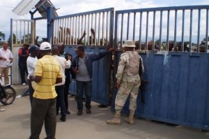 Autoridades haitianas y observadores satisfechos con elecciones
