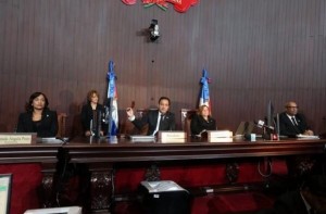 Senado aprueba en primera lectura proyecto de presupuesto 2016
