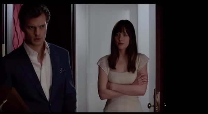 La primera visita de Ana al cuarto rojo del dolor, 50 Sombras de Grey