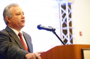 Industriales advierten riesgos en clima de negocios por rezago de reforma política y electoral

