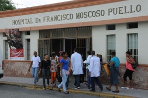 Empleados de hospital descubren que está vivo hombre que era llevado a la morgue 