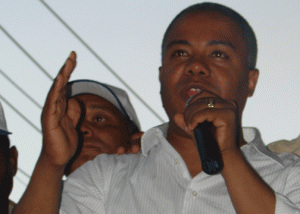 Alcalde Francisco Fernández rechaza trate de comprar dirigentes del PLD