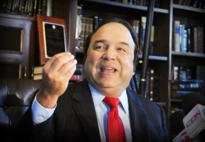 Vinicio Castillo: gobierno no aumenta a policías para usar esos recursos en campaña 