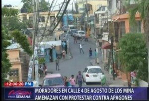 Moradores Cuatro de Agosto de Los Mina amenazan con protestar contra apagones