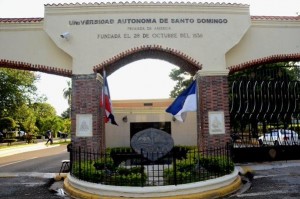 Suspenden labores y docencia para este martes en tribunales y universidades