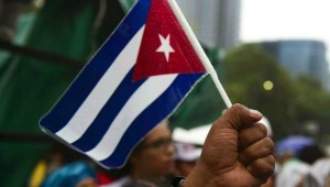 Cuba reconoce que crisis en Venezuela afectó su crecimiento 
 
