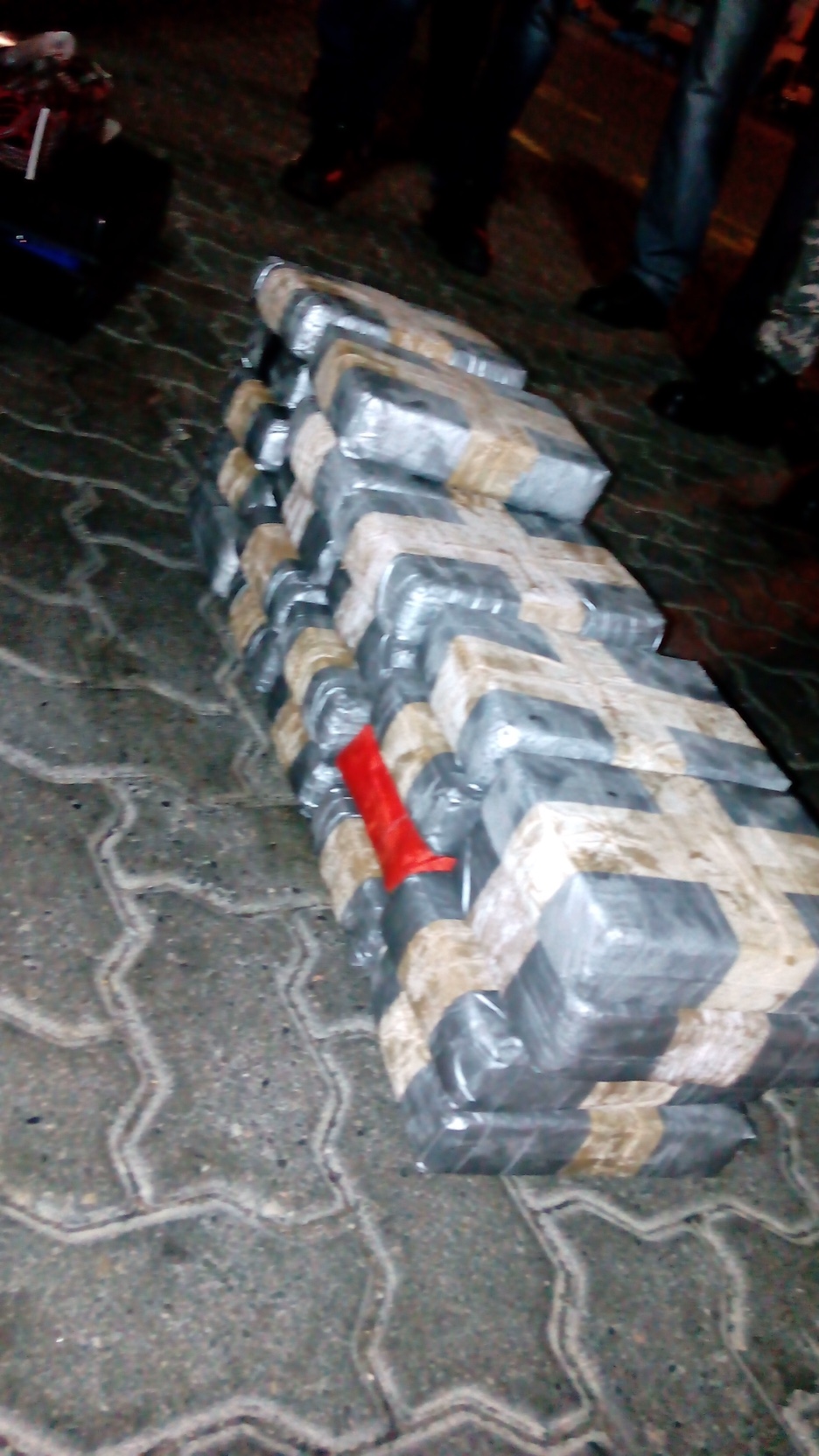 DNCD y MP decomisan 10.44 kilos de cocaína y más de 44 mil dólares