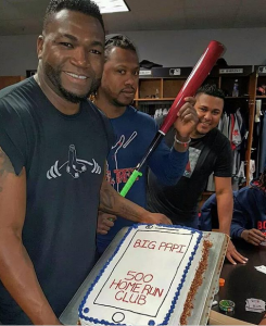David Ortiz celebra sus 500 jonrones y agradece a sus fanáticos