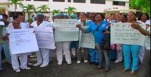 Enfermeras de San Juan protestan en demanda de 5% para salud