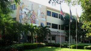 Facultad de Ciencias Económicas UASD pide mayor presupuesto