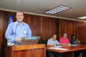 Salud evalúa situación del dengue en servicios regionales del país