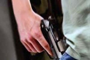 Agente Swat intenta suicidarse con su arma de reglamento en Santiago