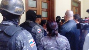 Conocerán medidas de coerción a dirigente choferil Arsenio Quevedo con gran seguridad