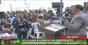 JCE llama a completar expedientes; descentralizará servicios