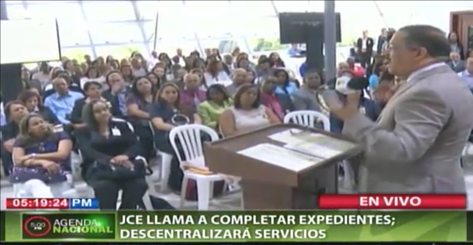 JCE llama a completar expedientes; descentralizará servicios