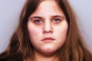 Mujer mata a su madre en EEUU y envía la foto a su papá 