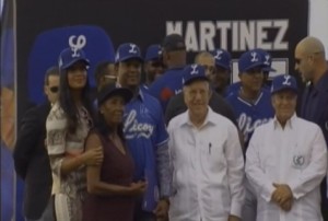 Tigres del Licey retiran número 45 de Pedro Martínez