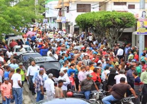 Protestan contra minera Barrick en Sánchez Ramírez 