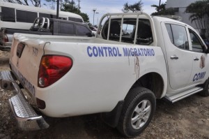 Turba de haitianos ataca y hiere personal de Migración en la Prolongación 27 de Febrero