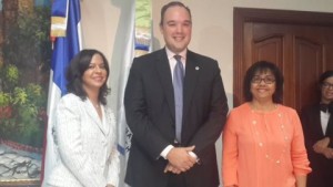 Anina del Castillo asume dirección Proconsumidor  