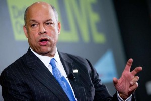  El secretario de Seguridad Nacional Jeh Johnson habla en una conferencia sobre medidas contra el terrorismo en Washington el 7 de diciembre del 2015.
Foto: AP Photo/Andrew Harnik / AP en español