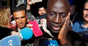 Inmigrante gana el mayor premio de la lotería de Navidad de España