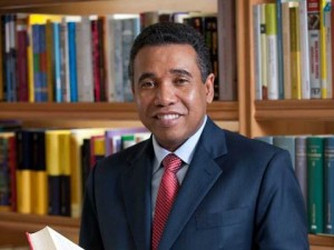 Félix Bautista en quinto lugar en consulta mundial sobre corrupción 