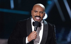  Presentador de Miss Universo sube foto burlándose de sí mismo y vuelve a generar polémica