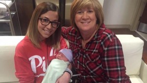 Una mujer da a luz en Texas a su nieta tras una gestación subrogada
