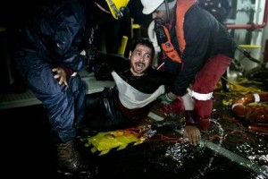 Reportan 20 niños entre 40 muertos por naufragios en mar Egeo  