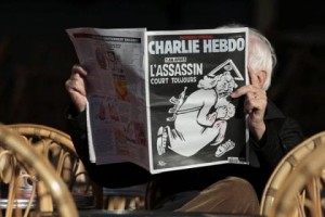 Portada aniversario de Charlie Hebdo es criticada por diario Vaticano