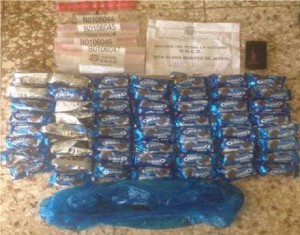 Atrapan “mula” en La Victoria con galletas de chocolate rellenas de droga 