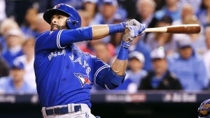 José Bautista renueva con los Azulejos por un año