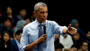Anciana de 106 años conoce a Barack Obama y esta es su divertida reacción
