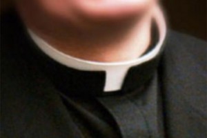 El papa insta a obispos mostrar 