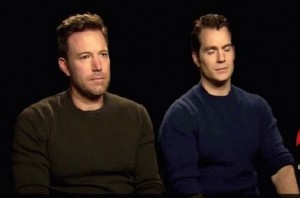 Ben Affleck pone cara de tristeza al oír las críticas de 