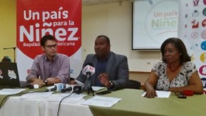 Coalición por la Infancia crítica indiferencia profesora ante pleito estudiantes menores 