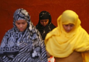 India: Adolescente muere tras ser violada y quemada viva 